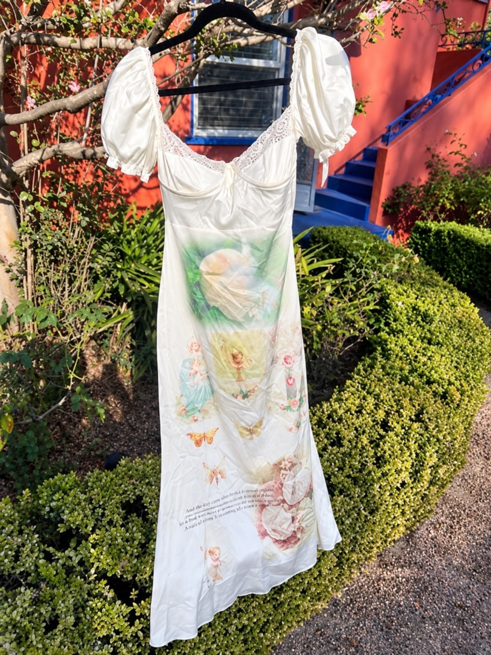 Serpenti Ivory Fairy Print Lace Puff Sleeve Maxi Dress